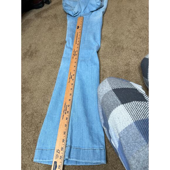 7 For All Mankind size 26 patch pocket jeans, flare leg mid rise Boho casual - Picture 5 of 8